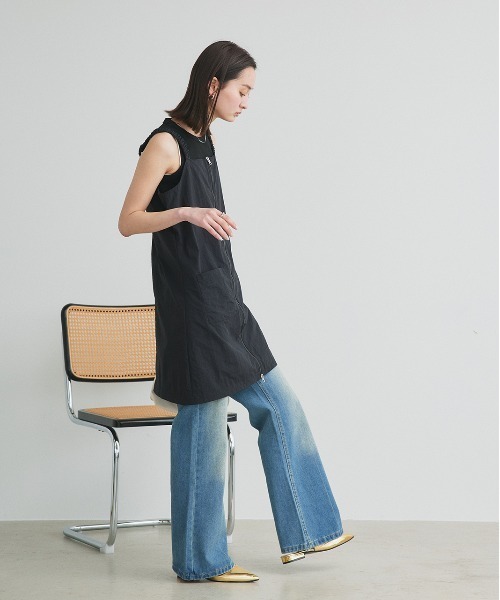 ad thie(アドティエ)の「フレア デニムパンツ(デニムパンツ・レディース・ブルー・LARGE/MEDIUM)」の14枚目の写真