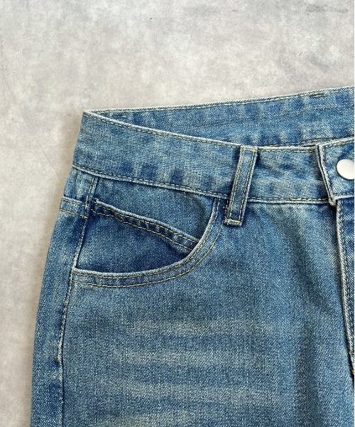 ad thie(アドティエ)の「フレア デニムパンツ(デニムパンツ・レディース・ブルー・LARGE/MEDIUM)」の6枚目の写真