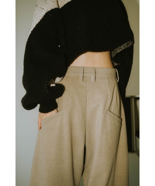 Knuth Marf（クヌースマーフ）の「front slit pants(unisex)（その他パンツ・レディース・グレイッシュベージュ・SMALL）」の10枚目の写真