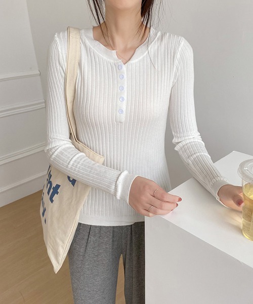 shoppinggo(ショッピングゴー)の「リブニットトップス セーター(Tシャツ/カットソー・レディース・ホワイト/ブラック/ブルー/ベージュ・FREE)」の7枚目の写真
