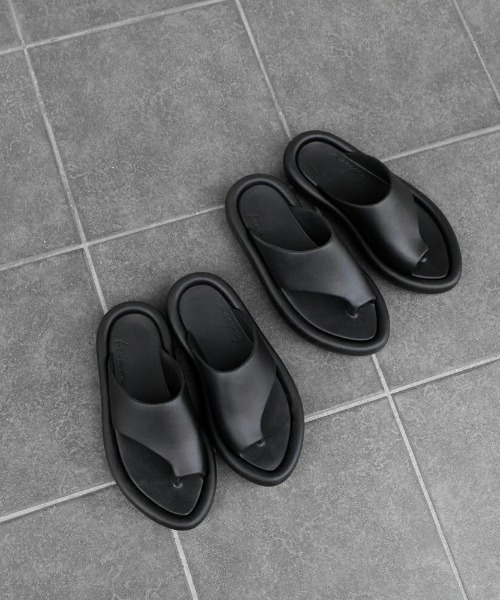 tukn.（トゥクン）の「リカバリーサンダル（サンダル・レディース・ブラック・L/M/XL）」の3枚目の写真