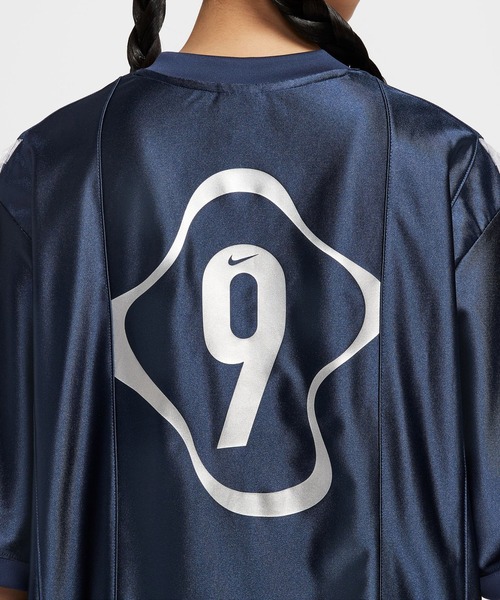 NIKE(ナイキ)の「NIKE AS W NSW SS GX JRSY TOP GCEL / ナイキ ウィメンズ NSW GX JRSY S/S トップ GCEL 【SP】(ジャージ・レディース・ネイビー/シルバー・L/M/S)」の19枚目の写真