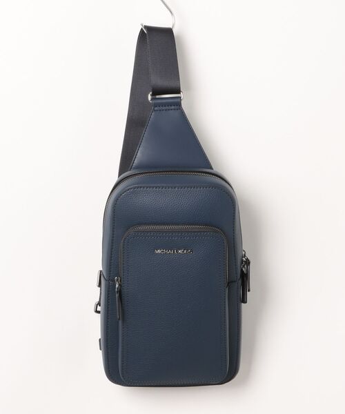 MICHAEL KORS(マイケルコース)の「COOPER ペブルレザー コミューター スリングパック(バックパック/リュック・メンズ・ネイビー・FREE)」の8枚目の写真