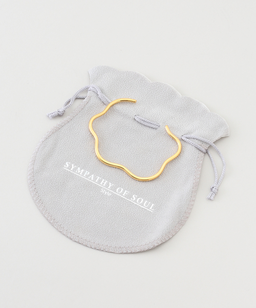 Sympathy of Soul（シンパシーオブソウル）の「SYMPATHY OF SOUL/シンパシーオブソウル Cloud Bangle(ゴールド)（ブレスレット・レディース・ゴールド・FREE）」の6枚目の写真