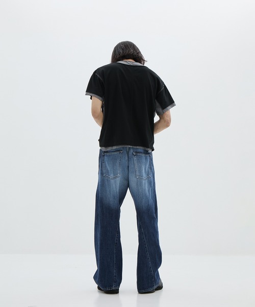 NVRFRGT(ネヴァーフォーゲット)の「別注 3D TWISTED WIDE LEG FADED JEANS(デニムパンツ・メンズ・インディゴブルー・1/2)」の14枚目の写真