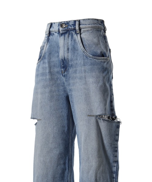 Maison Margiela(メゾンマルジェラ)の「PANTS 5 POCKETS(デニムパンツ・レディース・ライトブルー・36/38)」の4枚目の写真