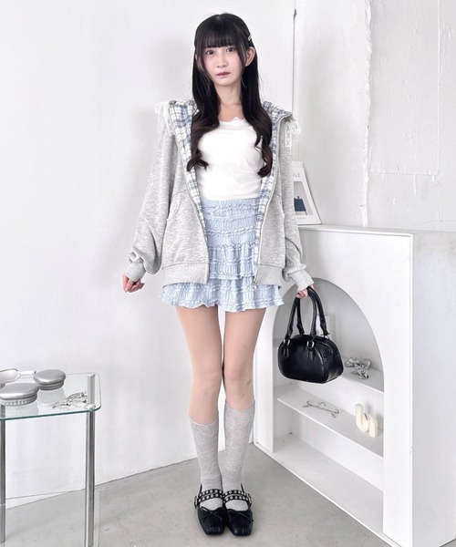 Loueme(ルエム)の「レースリボンフードチェックパーカー(パーカー・レディース・グレー・FREE)」の6枚目の写真