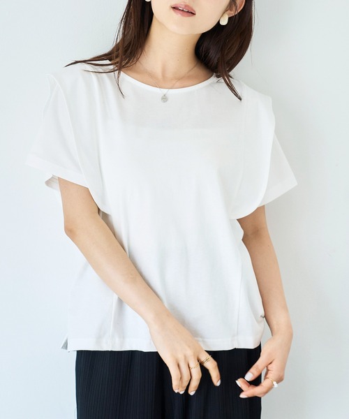 mil(ミル)の「ラッフルショルダーTシャツ 【コットン100%】 【587138】(Tシャツ/カットソー・レディース・オフホワイト/チャコールグレー/ブラウン・ONE SIZE)」の2枚目の写真
