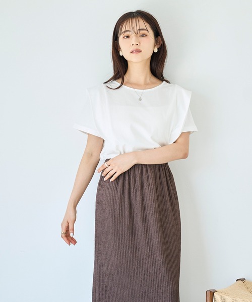 mil(ミル)の「ラッフルショルダーTシャツ 【コットン100%】 【587138】(Tシャツ/カットソー・レディース・オフホワイト/チャコールグレー/ブラウン・ONE SIZE)」の4枚目の写真