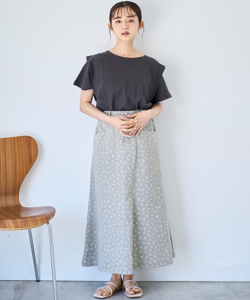 mil(ミル)の「ラッフルショルダーTシャツ 【コットン100%】 【587138】(Tシャツ/カットソー・レディース・オフホワイト/チャコールグレー/ブラウン・ONE SIZE)」の17枚目の写真