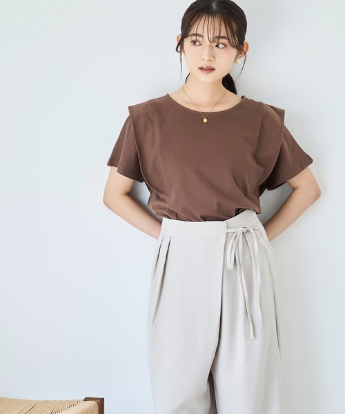 mil(ミル)の「ラッフルショルダーTシャツ 【コットン100%】 【587138】(Tシャツ/カットソー・レディース・オフホワイト/チャコールグレー/ブラウン・ONE SIZE)」の14枚目の写真