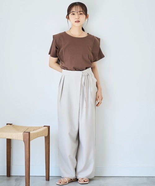 mil(ミル)の「ラッフルショルダーTシャツ 【コットン100%】 【587138】(Tシャツ/カットソー・レディース・オフホワイト/チャコールグレー/ブラウン・ONE SIZE)」の13枚目の写真