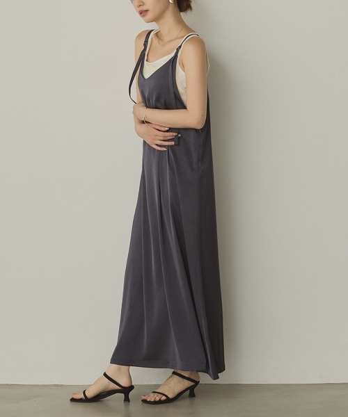 hunch（ハンチ）の「前後2WAY ワッシャーサテン キャミワンピース（ワンピース・レディース・ダークブラウン/ダークネイビー/ブラック・FREE）」の19枚目の写真
