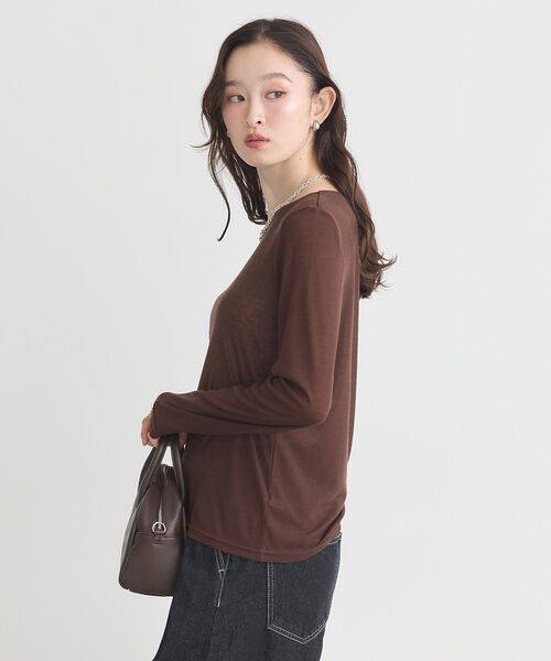 earth music&ecology（アースミュージックアンドエコロジー）の「クルーネックシアーテレコプルオーバー（Tシャツ/カットソー・レディース・オフホワイト/ブラウン/ピンク/ブラック・FREE）」の14枚目の写真