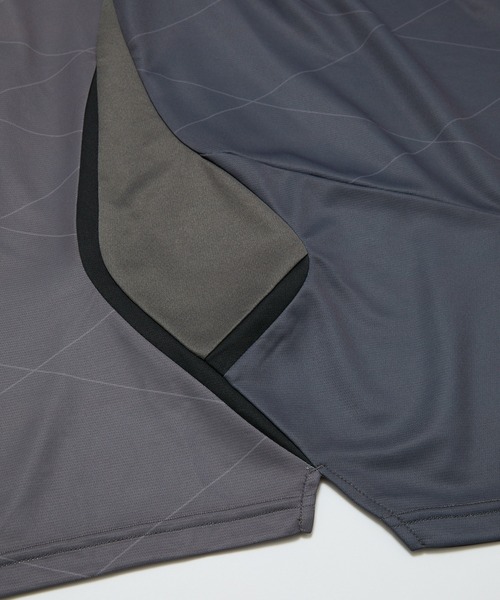 UMBRO(アンブロ)の「BAL/UMBRO LS SOCCER JERSEY(Tシャツ/カットソー・メンズ・チャコール/グレー・3/2/1)」の17枚目の写真