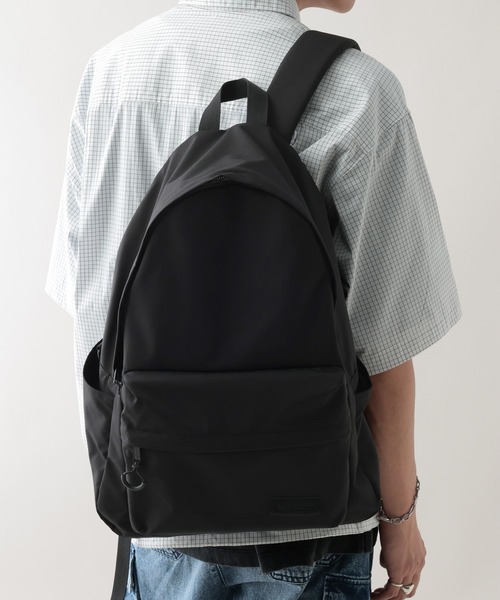 UNIVERSAL OVERALL（ユニバーサルオーバーオール）の「【UNIVERSAL OVERALL】別注デイパック/バックパック（バックパック/リュック・メンズ・ブラック/ベージュ系その他2・FREE）」の5枚目の写真