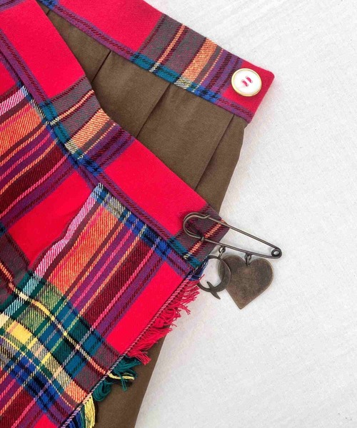 Q(キュー)の「タータンチェックラップスカート(スカート・レディース・レッド系その他/ブルー系その他・MEDIUM)」の18枚目の写真