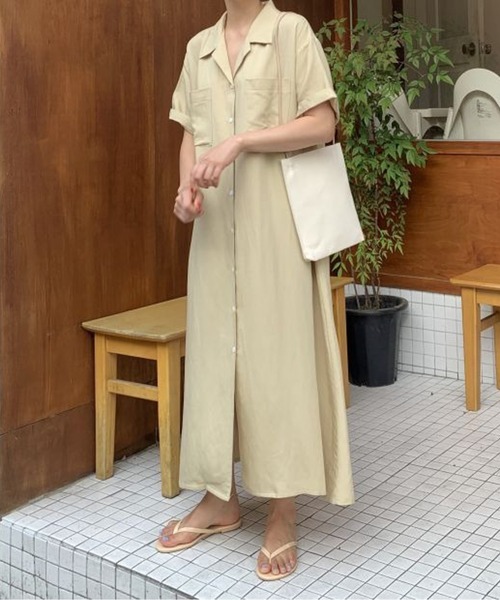 CHUL(チュル)の「ラウンドネックシックパフスリーブワンピース(ワンピース・レディース・イエロー/ブルー・MEDIUM/LARGE)」の4枚目の写真