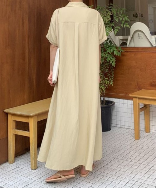 CHUL(チュル)の「ラウンドネックシックパフスリーブワンピース(ワンピース・レディース・イエロー/ブルー・MEDIUM/LARGE)」の5枚目の写真