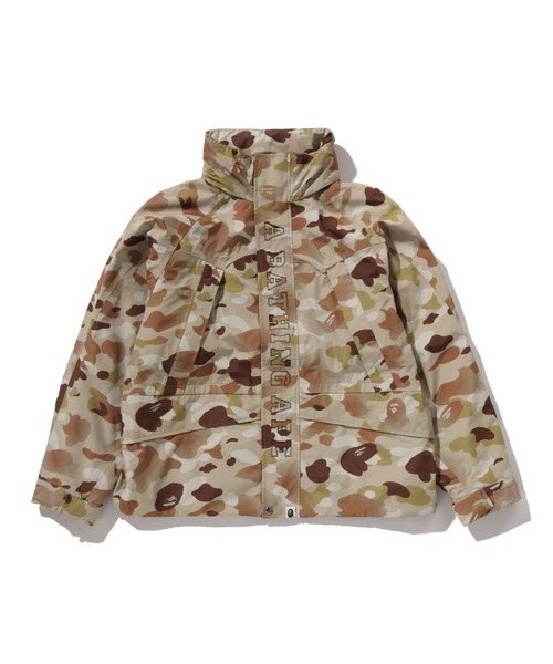 A BATHING APE(アベイシングエイプ)の「GRADATION CAMO 2 IN 1 SNOWBOARD JACKET(ミリタリージャケット・メンズ・オリーブ/ベージュ・XX-LARGE/X-LARGE/MEDIUM/SMALL/LARGE)」の1枚目の写真