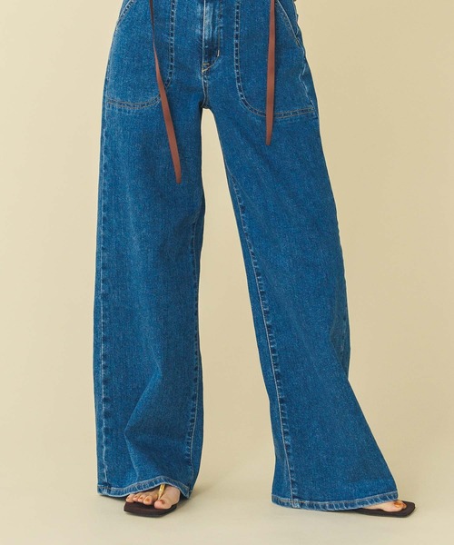 ATELIER BRUGGE（アトリエブルージュ）の「レザートングサンダル（サンダル・レディース・シルバー/ゴールド・24/23）」の8枚目の写真