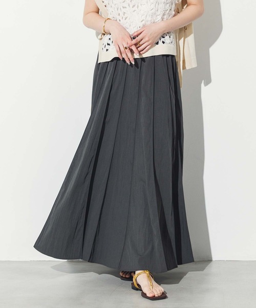 ATELIER BRUGGE（アトリエブルージュ）の「レザートングサンダル（サンダル・レディース・シルバー/ゴールド・24/23）」の12枚目の写真