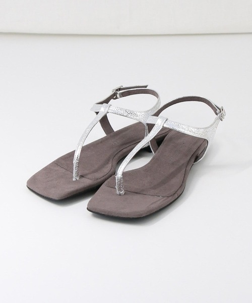 ATELIER BRUGGE（アトリエブルージュ）の「レザートングサンダル（サンダル・レディース・シルバー/ゴールド・24/23）」の20枚目の写真