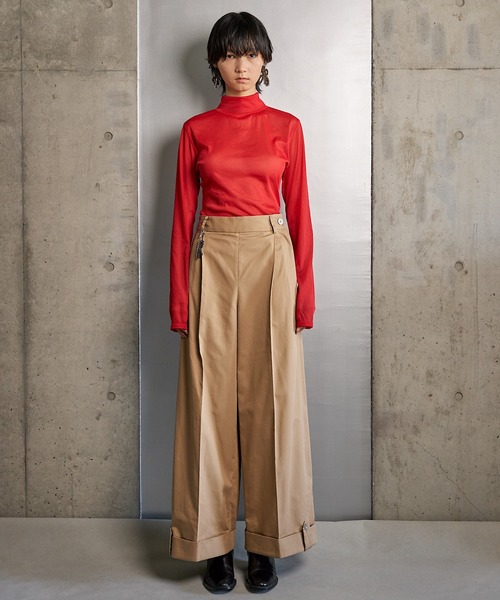 RUMCHE（ラムシェ）の「Chino Wide Pants / チノワイドパンツ（チノパンツ・レディース・ホワイト/ブラック/ベージュ・SMALL/MEDIUM）」の4枚目の写真