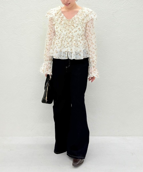 31 Sons de mode（トランテアン　ソン　ドゥ　モード）の「2025秋冬新作 レースフリルリボンブラウス（シャツ/ブラウス・レディース・ブラウン系/ベージュ/オフホワイト・ﾌﾘ-）」の15枚目の写真