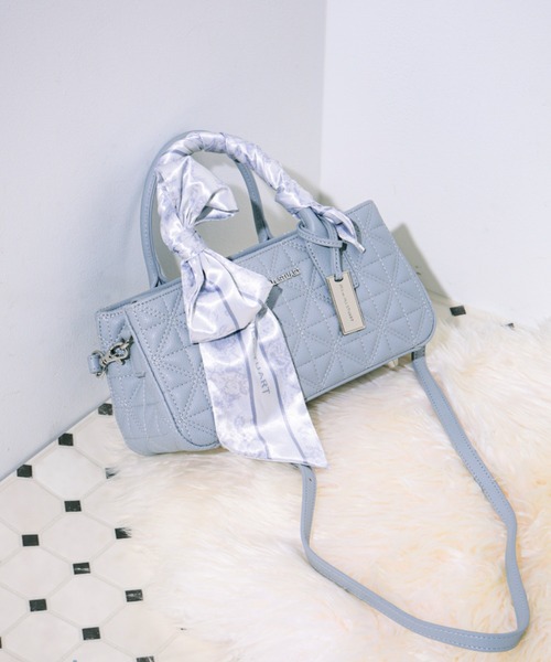 JILL by JILL STUART(ジルバイジルスチュアート)の「◇スカーフキルティングトート(ショルダーバッグ・レディース・ピンク/ブラック/ブルー・FREE)」の3枚目の写真