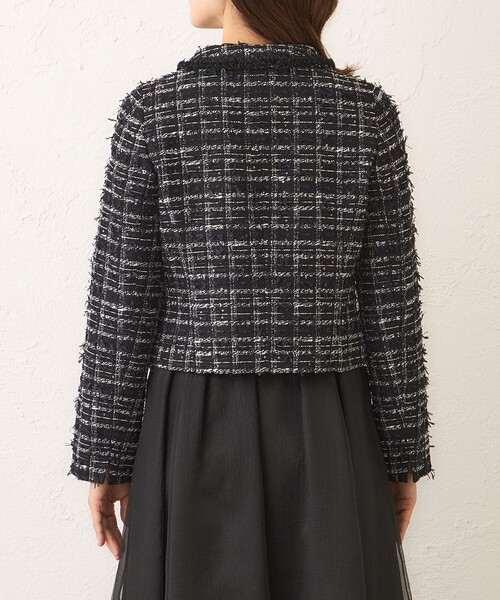TO BE CHIC（トゥー ビー シック）の「パピヨンファンシーツイード ジャケット（ノーカラージャケット・レディース・ブラック・40）」の8枚目の写真