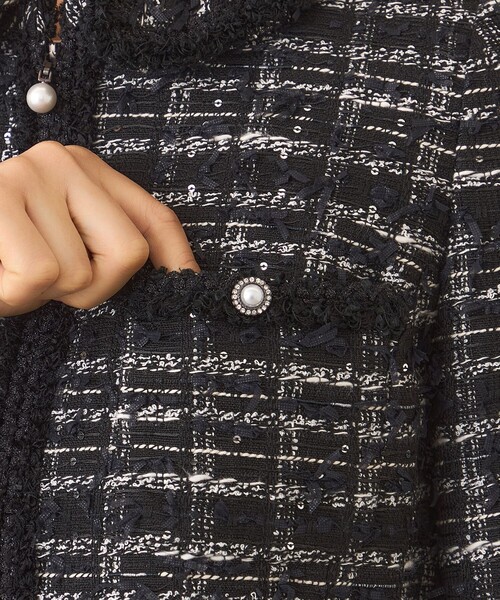 TO BE CHIC（トゥー ビー シック）の「パピヨンファンシーツイード ジャケット（ノーカラージャケット・レディース・ブラック・40）」の7枚目の写真
