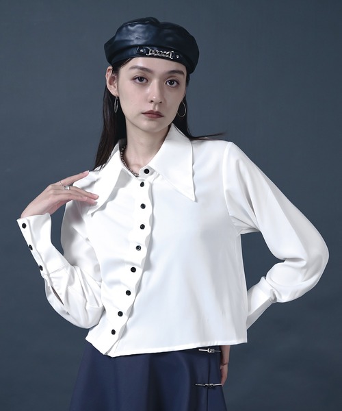 Ellno de Mavie（エルノデメヴィ）の「ロングカラーアシメウェーブシャツ（シャツ/ブラウス・レディース・ブラック/オフホワイト・FREE）」の2枚目の写真