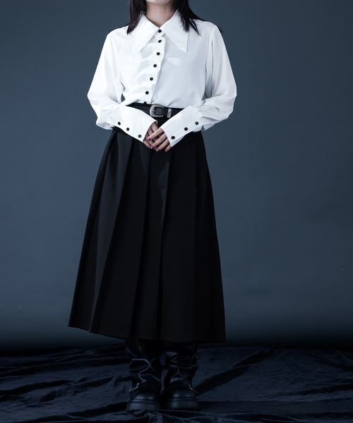 Ellno de Mavie（エルノデメヴィ）の「ロングカラーアシメウェーブシャツ（シャツ/ブラウス・レディース・ブラック/オフホワイト・FREE）」の22枚目の写真