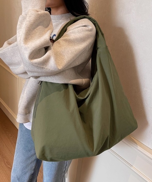 Miniministore(ミニミニストア)の「ワンショルダーバッグ大容量 ユニセックス(ショルダーバッグ・レディース・アイボリー/カーキ/ブラック/ブラウン/レッド/レンガ/イエロー/ベージュ/ネイビー・FREE)」の5枚目の写真