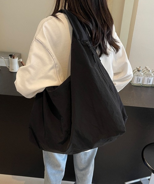 Miniministore(ミニミニストア)の「ワンショルダーバッグ大容量 ユニセックス(ショルダーバッグ・レディース・アイボリー/カーキ/ブラック/ブラウン/レッド/レンガ/イエロー/ベージュ/ネイビー・FREE)」の12枚目の写真