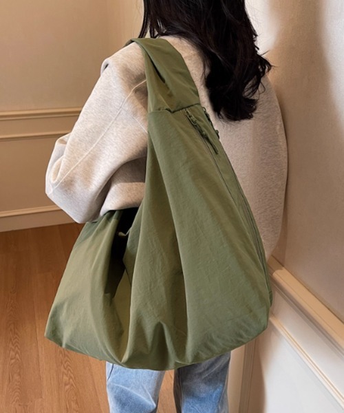 Miniministore(ミニミニストア)の「ワンショルダーバッグ大容量 ユニセックス(ショルダーバッグ・レディース・アイボリー/カーキ/ブラック/ブラウン/レッド/レンガ/イエロー/ベージュ/ネイビー・FREE)」の21枚目の写真