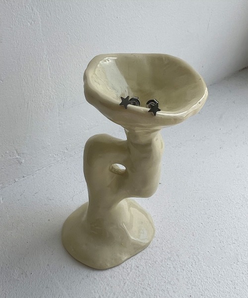 4INT.(フォイント)の「シンプル スターモチーフ ミニ ピアス / サージカルステンレス316L (金属アレルギー対応)(ピアス(両耳用)・レディース・シルバー・FREE)」の3枚目の写真