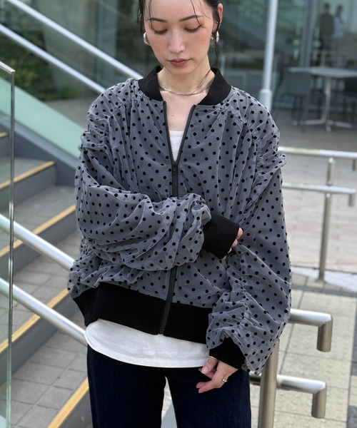 deux amour（ドゥーザムール）の「ドットシアーブルゾン（ブルゾン・レディース・ブラック/ベージュ/グレー・M～Ｌ）」の4枚目の写真