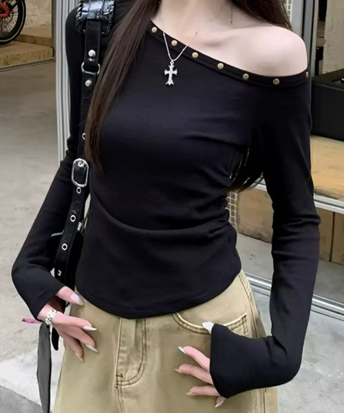 SPIGA(スピーガ)の「オフショルロンT(Tシャツ/カットソー・レディース・アイボリー/ブラック/ホワイト/ブラウン/ダークブラウン/レッド/ネイビー/パープル/オレンジ・SMALL/MEDIUM/LARGE/X-LARGE)」の3枚目の写真