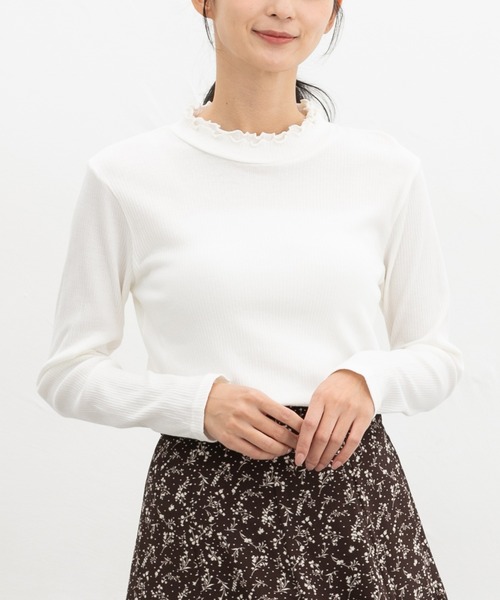 Honeys（ハニーズ）の「【ハニぽか・吸湿発熱】あったか綿衿フリルＴ（Tシャツ/カットソー・レディース・アイボリー/ブラック/ピンク/ミント/ネイビー・S/M/LL/L）」の8枚目の写真