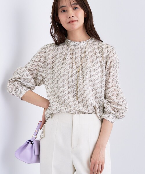 INDIVI（インディヴィ）の「【きれいめ／オフィス／イベント】フェザージャカードブラウス（シャツ/ブラウス・レディース・ブラック/ベージュ系その他/ホワイト系1・38/34/05/15 /13）」の14枚目の写真