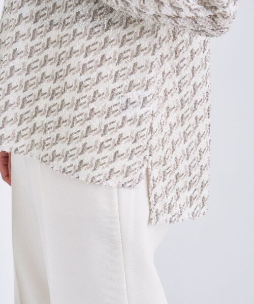 INDIVI（インディヴィ）の「【きれいめ／オフィス／イベント】フェザージャカードブラウス（シャツ/ブラウス・レディース・ブラック/ベージュ系その他/ホワイト系1・38/34/05/15 /13）」の4枚目の写真