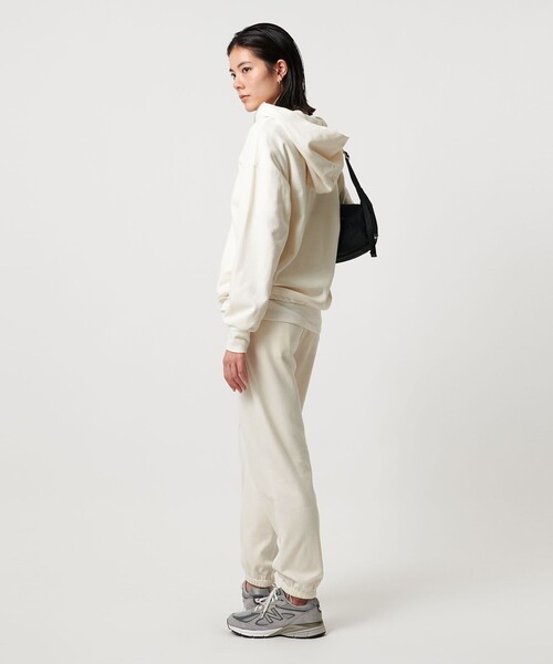 TO UNITED ARROWS(トゥーユナイテッドアローズ)の「<TO UNITED ARROWS>HATAKE パーカー(パーカー・レディース・オフホワイト・FREE)」の5枚目の写真