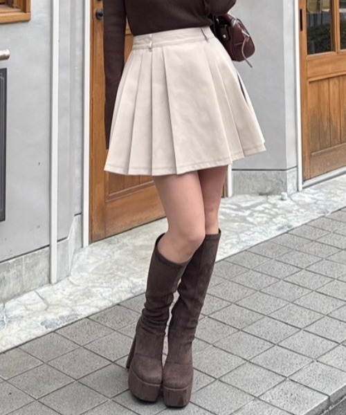 rienda（リエンダ）の「プリーツジャストウエストスカート 秋服 冬服