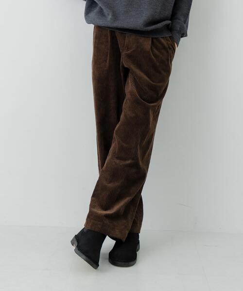 URBAN RESEARCH(アーバンリサーチ)の「6W CORDUROY TROUSER(その他パンツ・メンズ・ブラウン/ネイビー/ブラック/カーキ・MEDIUM/LARGE)」の3枚目の写真