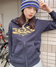 BGL(ビージーエル)のCRACK LOGO ZIP PARKA(パーカー)