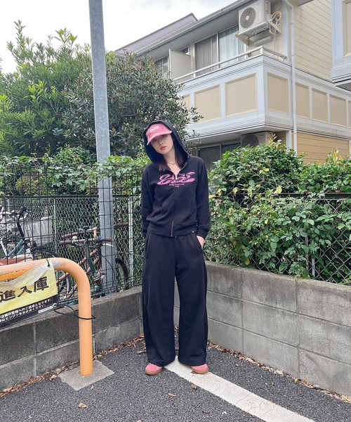 BGL（ビージーエル）の「CRACK LOGO ZIP PARKA / クラックロゴ / ストリート / スタッズ / Y2K　ジップパーカー（パーカー・レディース・ネイビー/ブラック/グレー・S/M/L/FREE）」の7枚目の写真
