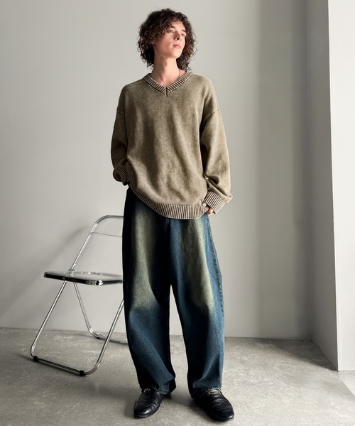 Classical Origin(クラシカルオリジン)の「「垢抜け確定。」綿100%刺繍入りピグメント加工オーバーサイズVネックセーター/Pigment-Dyed 100% Cotton Embroidered V-Neck Sweater(ニット/セーター・メンズ・ブルー/ブラック/ブラウン/ボルドー・LARGE/MEDIUM/SMALL)」の14枚目の写真