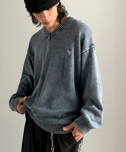 Classical Origin(クラシカルオリジン)の「「垢抜け確定。」綿100%刺繍入りピグメント加工オーバーサイズVネックセーター/Pigment-Dyed 100% Cotton Embroidered V-Neck Sweater(ニット/セーター・メンズ・ブルー/ブラック/ブラウン/ボルドー・LARGE/MEDIUM/SMALL)」の18枚目の写真